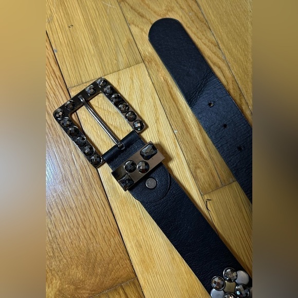 UNKNOWN Brand - Black Studded and Rhinestone Decorated Belt - Picture 3 of 9